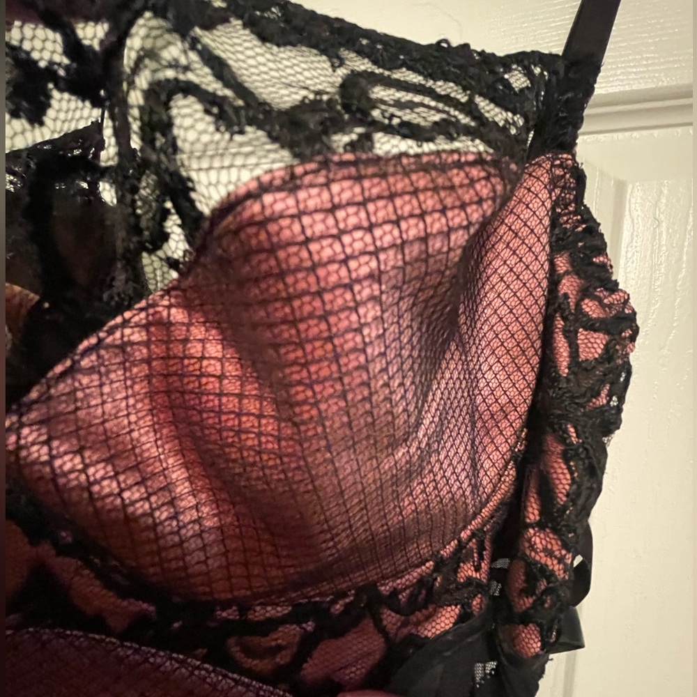 Intimate Attitudes lingerie - Picture 2 of 9